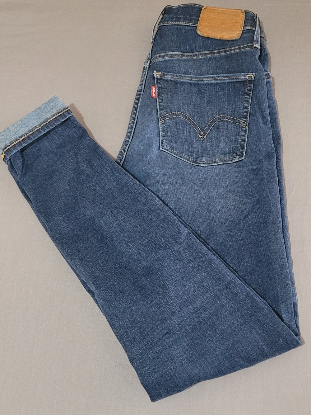 Levi's Dark Blue Women's Skinny Jeans with Tan Patch